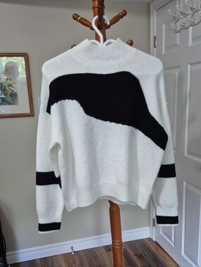 RUBY MOON black and white Super Soft long sleeve sweater, Large